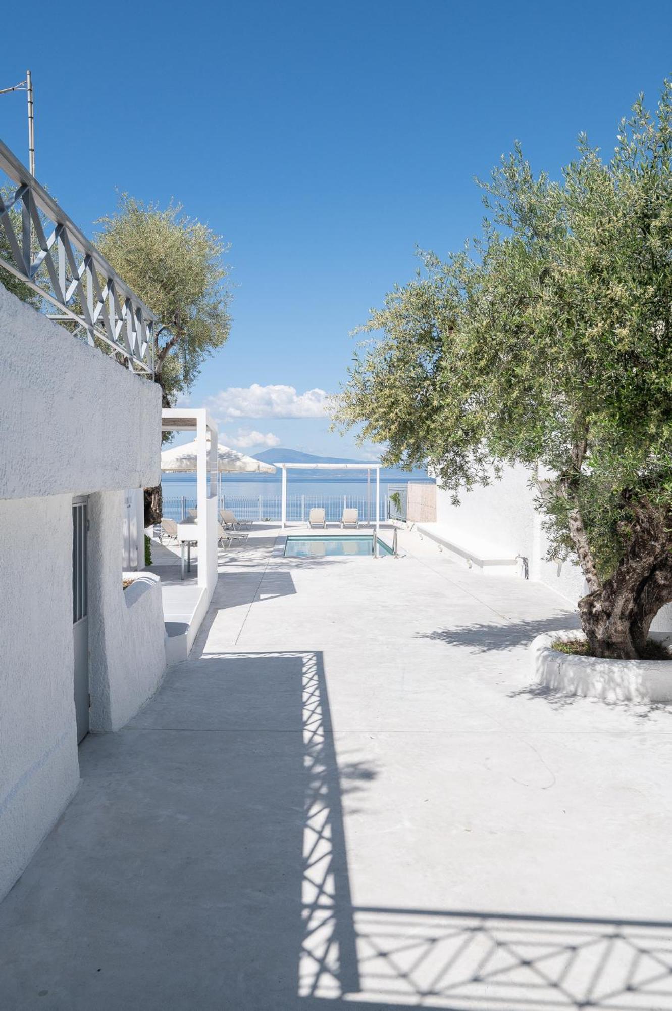 Pouletis Family Apartments - Akroyali Seaview Getaways Kalamata Luaran gambar