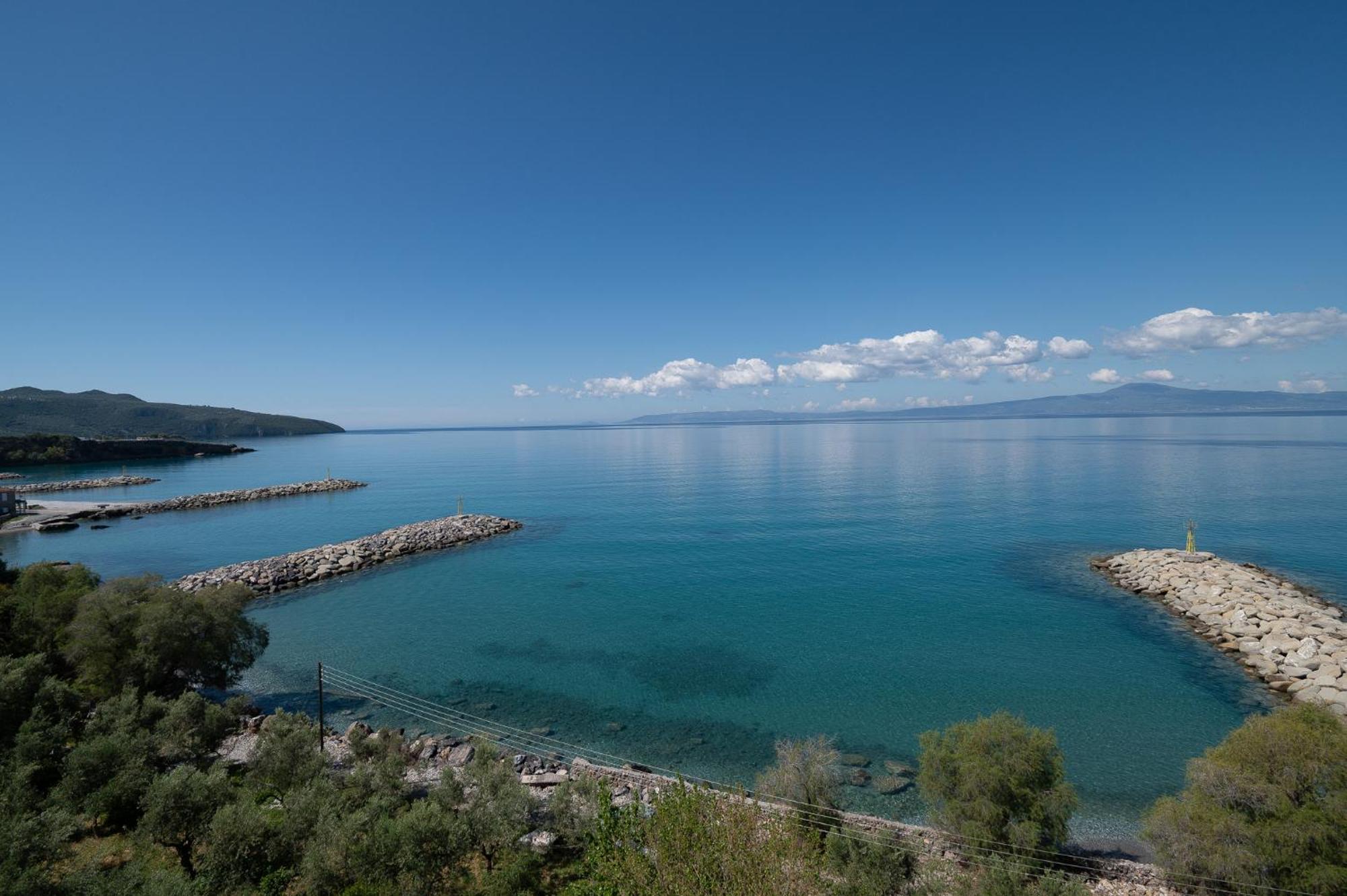 Pouletis Family Apartments - Akroyali Seaview Getaways Kalamata Luaran gambar
