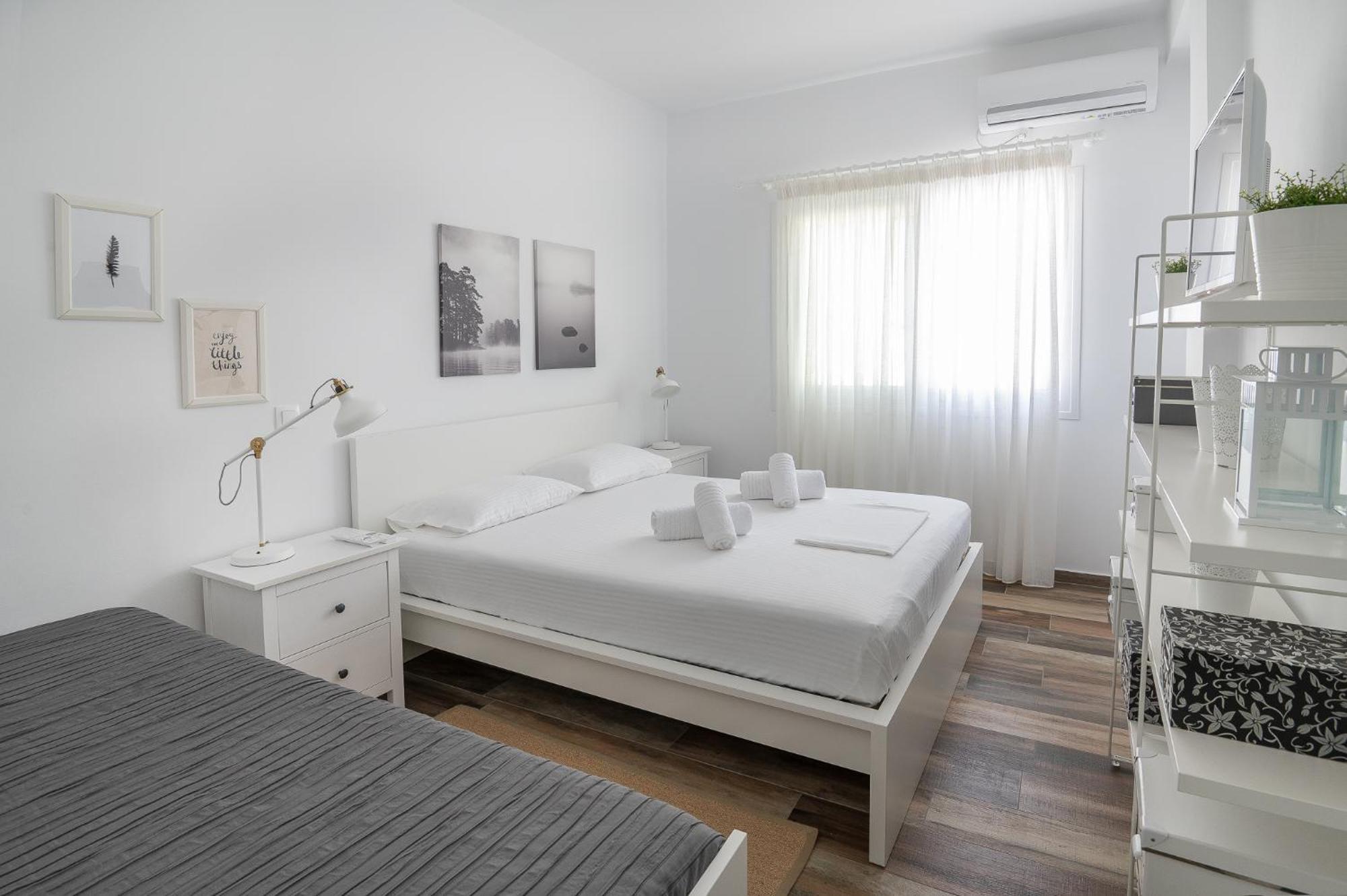 Pouletis Family Apartments - Akroyali Seaview Getaways Kalamata Luaran gambar