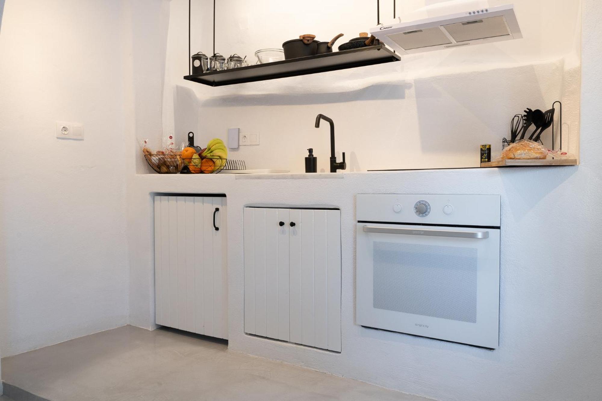 Pouletis Family Apartments - Akroyali Seaview Getaways Kalamata Bilik gambar