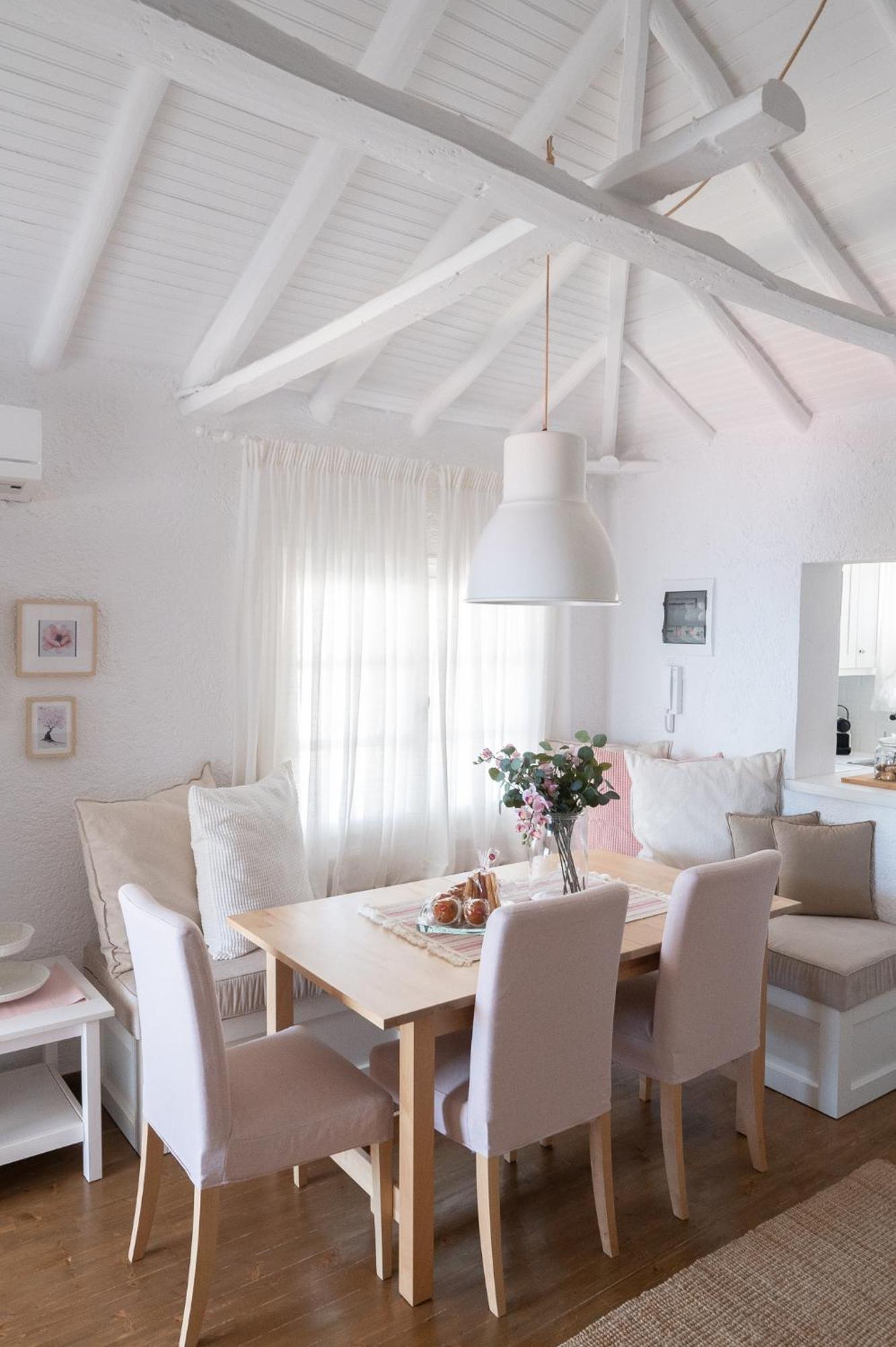 Pouletis Family Apartments - Akroyali Seaview Getaways Kalamata Bilik gambar