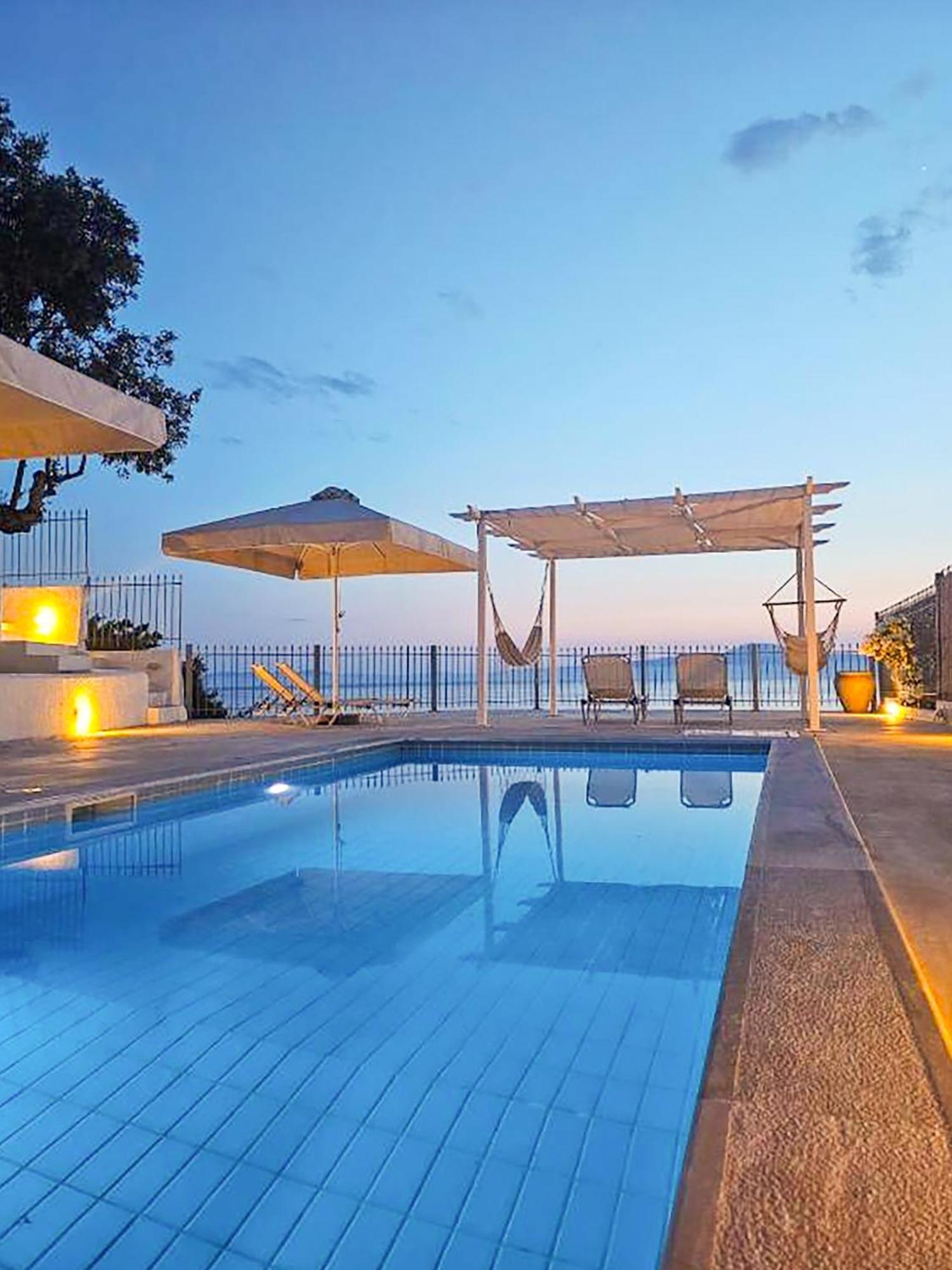 Pouletis Family Apartments - Akroyali Seaview Getaways Kalamata Luaran gambar